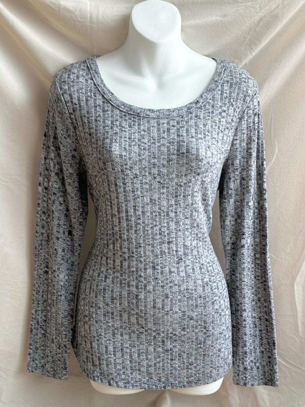 No Boundaries | Ribbed Sweater - Picture 7 of 7
